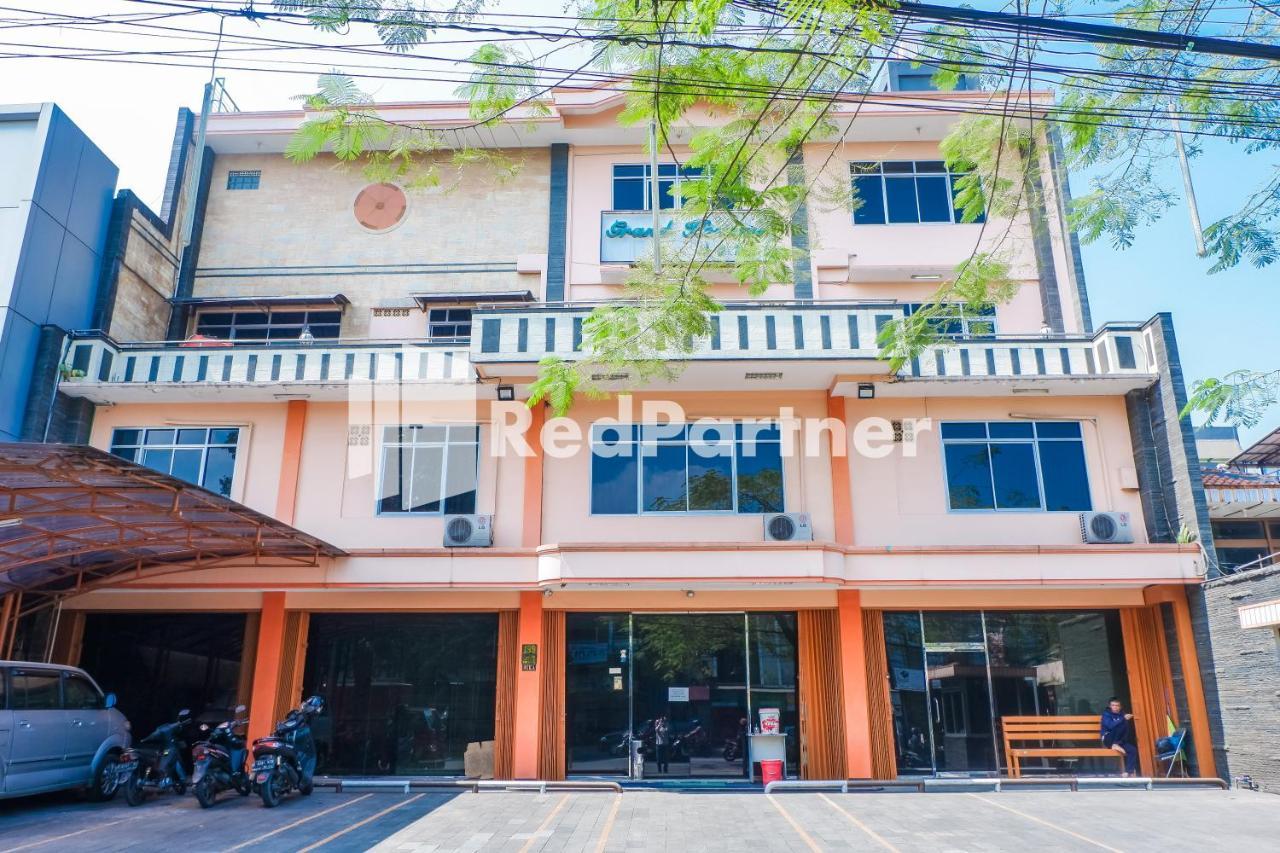 Grand Kembar Hotel Mitra Reddoorz Bandung Zewnętrze zdjęcie